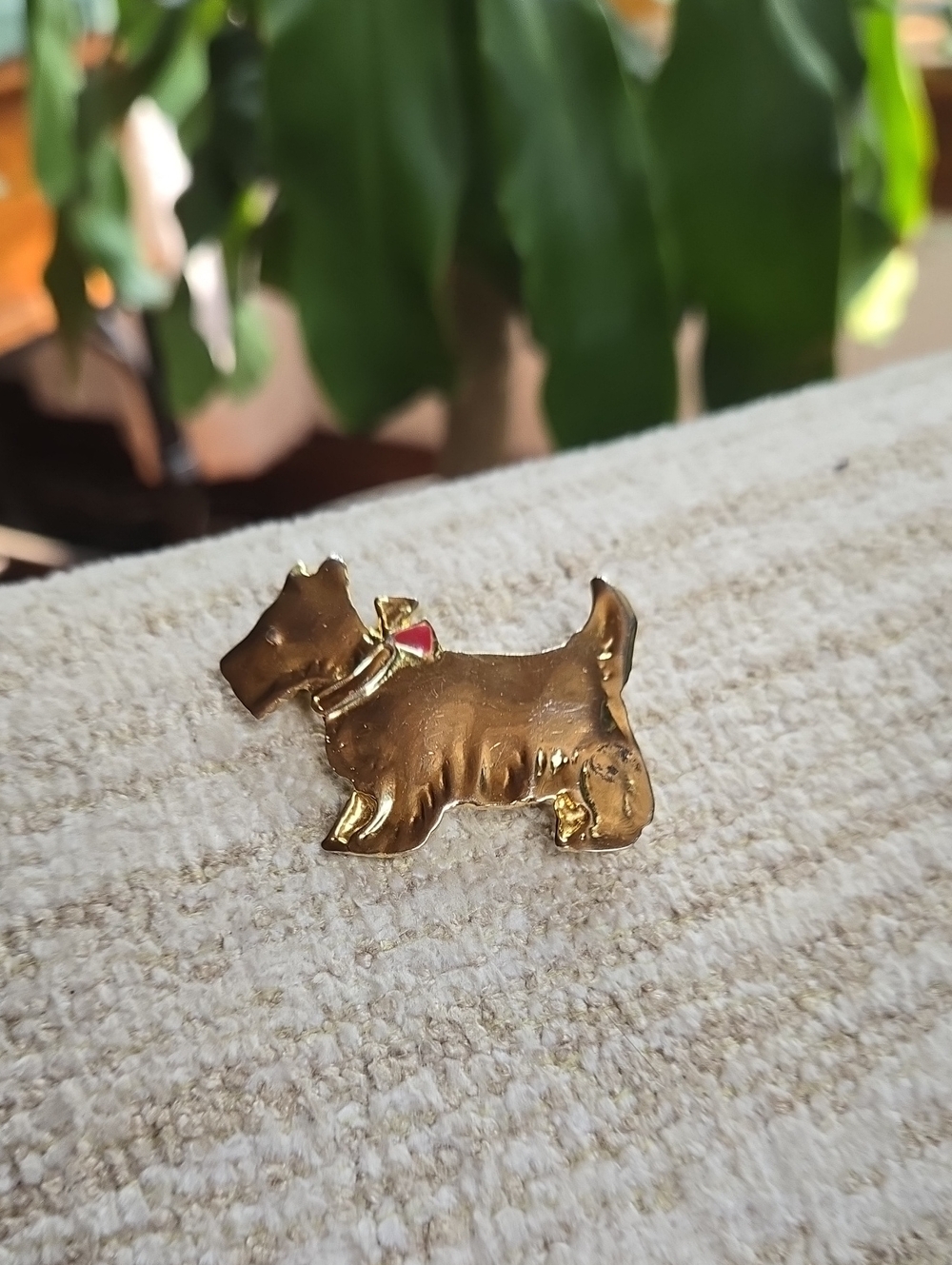 Vintage Broche En Forme De Chien.